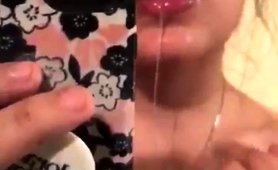 Kinky Amateur Teen Shoving Her Fingers Down Her Throat
