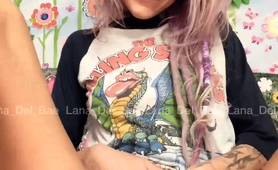 Nerdy Teen Fingering Her Starving Cunt To Orgasm On Webcam