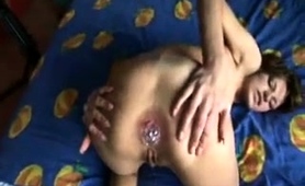 polvo-anal-casero-con-una-zorrita